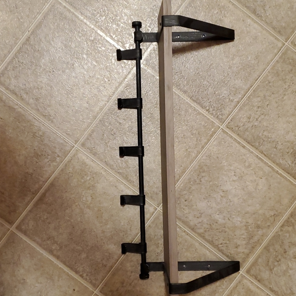 Wall shelf
